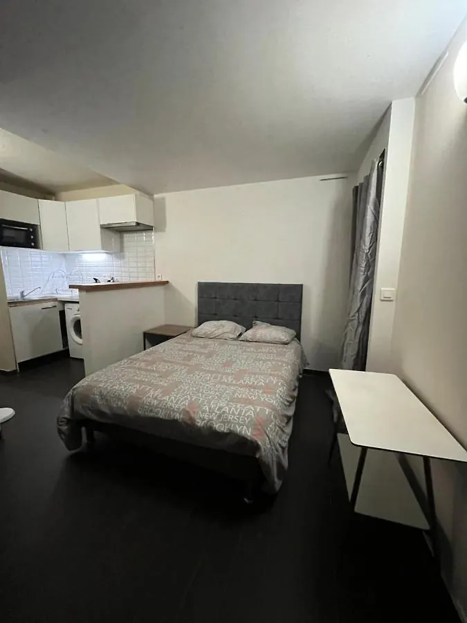 Tour Eiffel Montparnasse Paris Apartment France