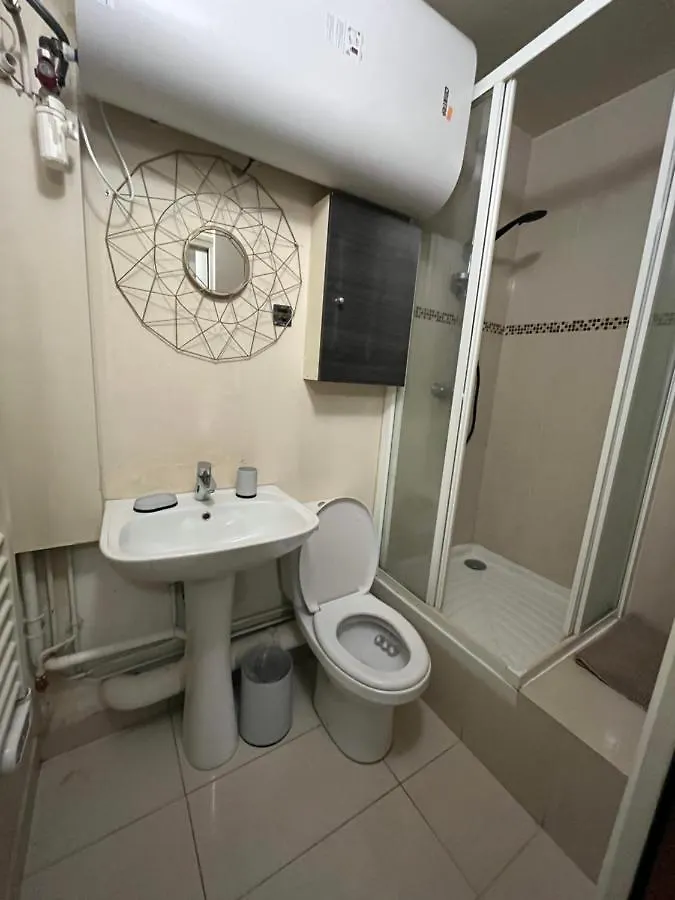 Tour Eiffel Montparnasse Paris Apartment